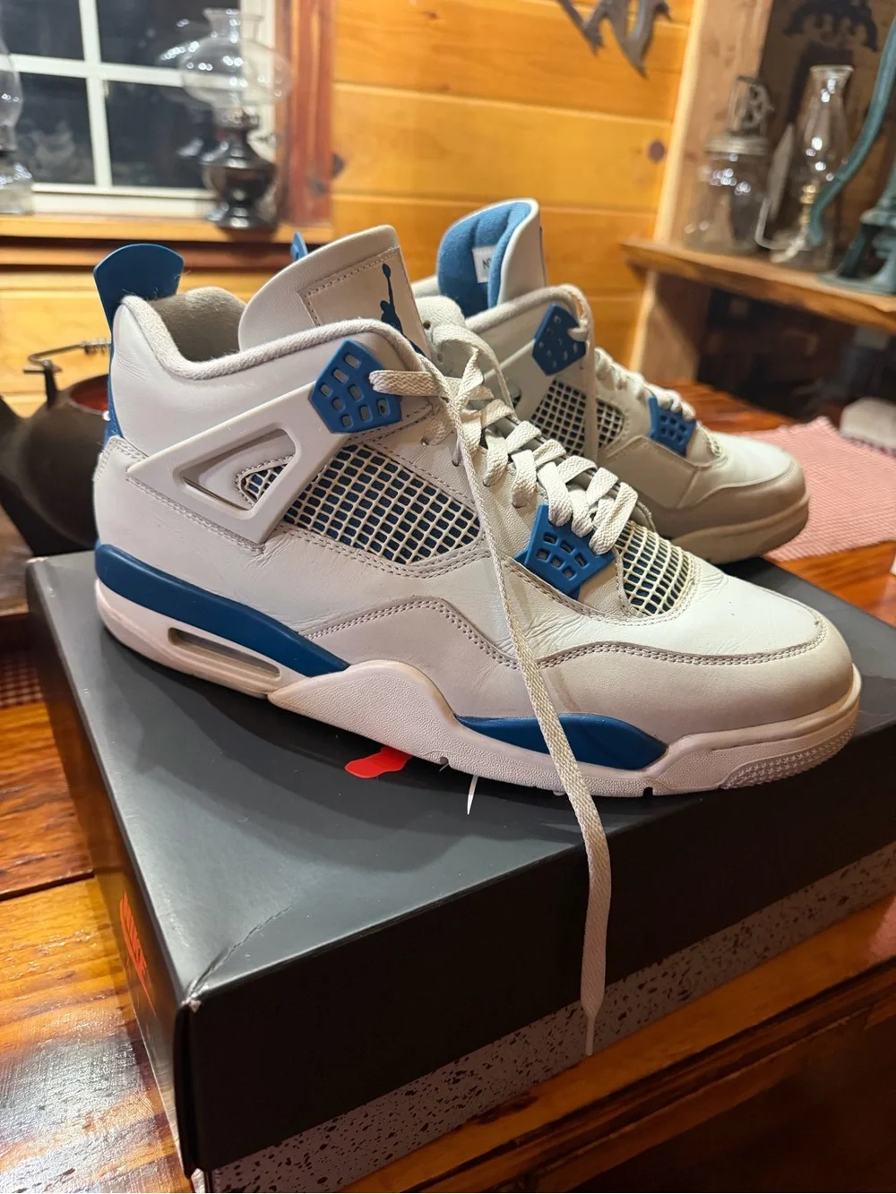 Air Jordan 4 Retro Military Blues Gently Used w/box